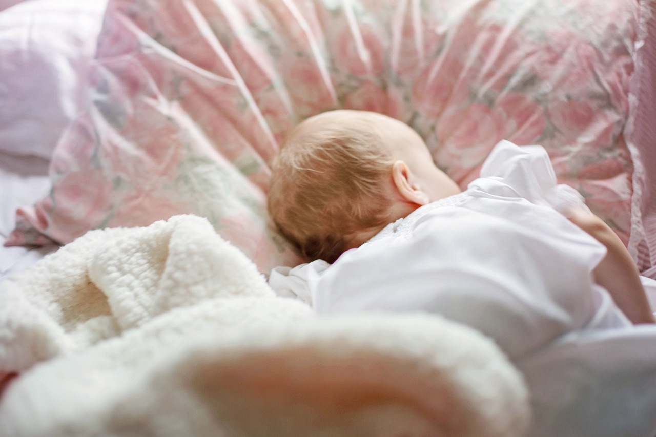 子供が枕を使い始めるのはいつからが適切ですか？